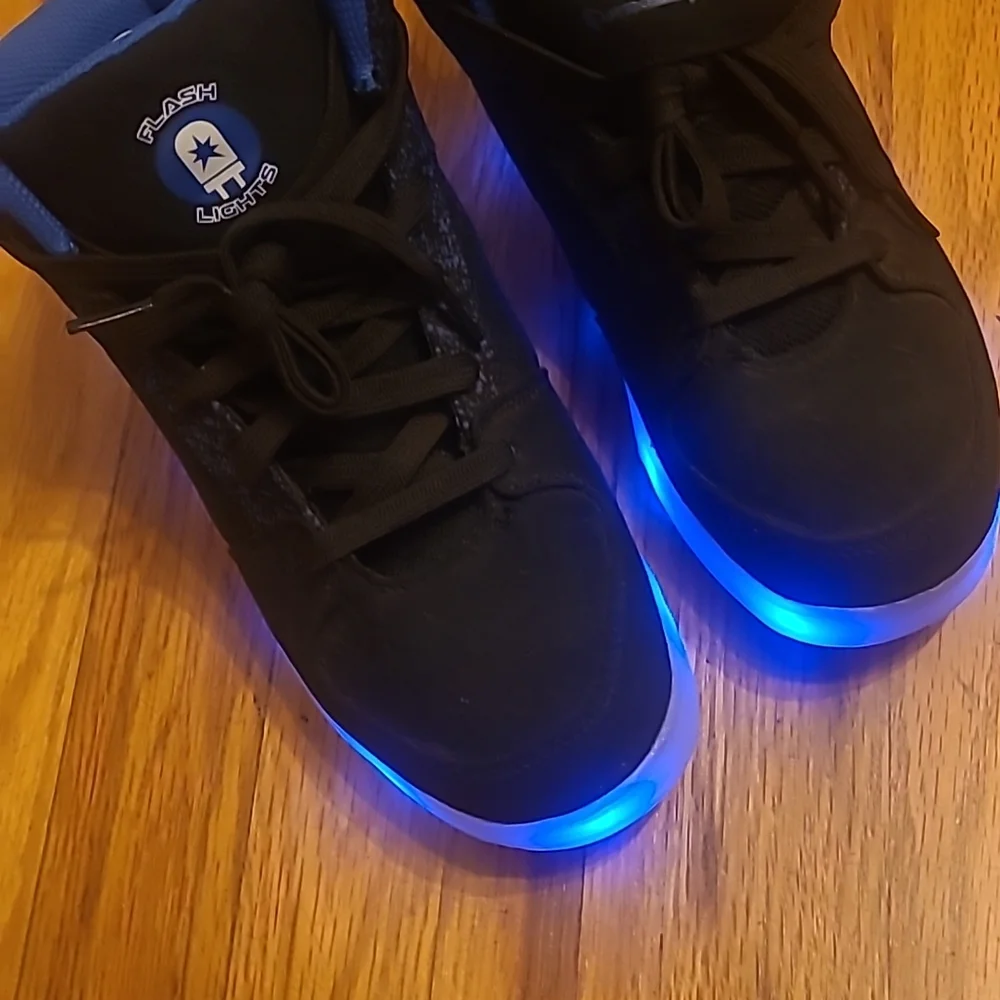 Flash Lights Boys Size 6 Shoes